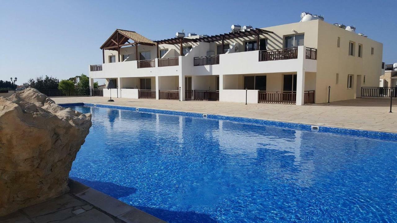 D202 Vanessa Apartments, Peyia Exterior foto